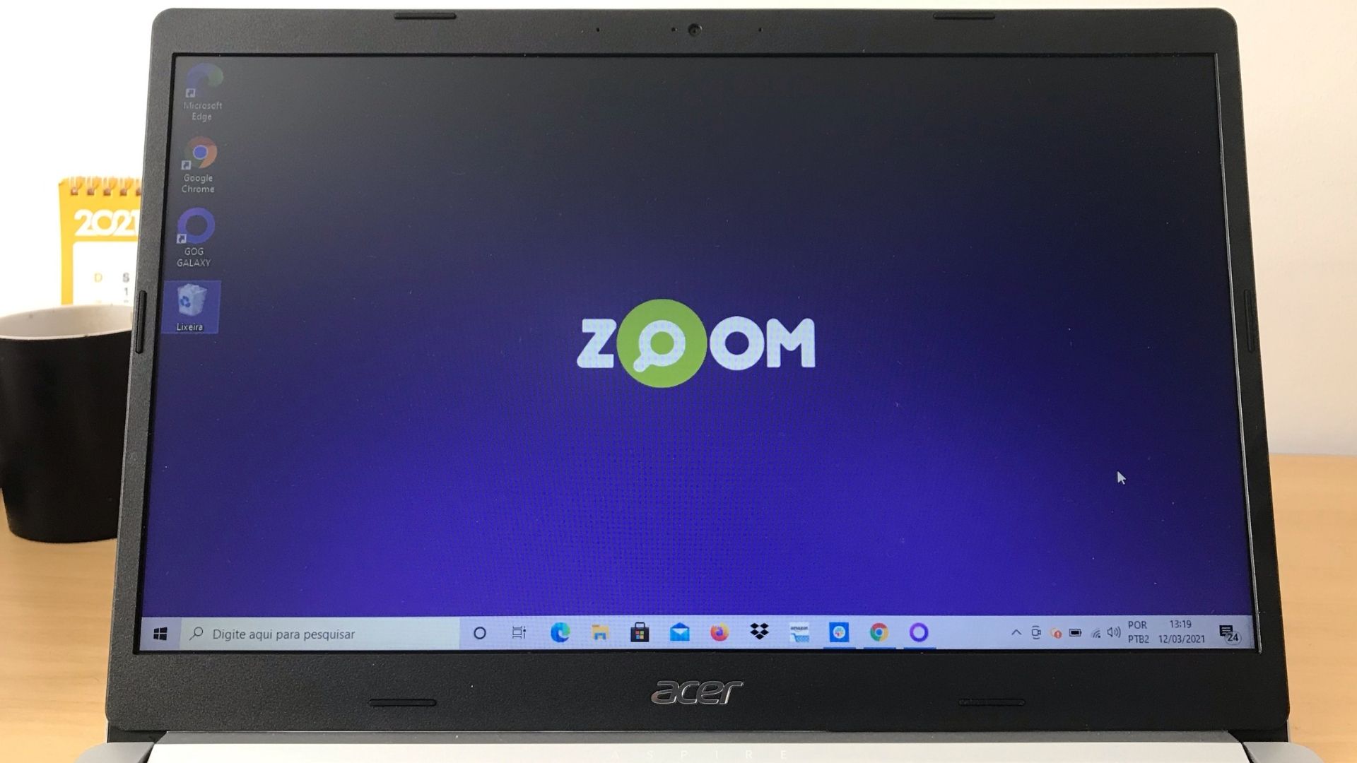 A tela do Acer Aspire 5 é grande e o espaço é bem aproveitado, mas a resolução e as cores deixam a desejar (Foto: Guilherme Toscano)