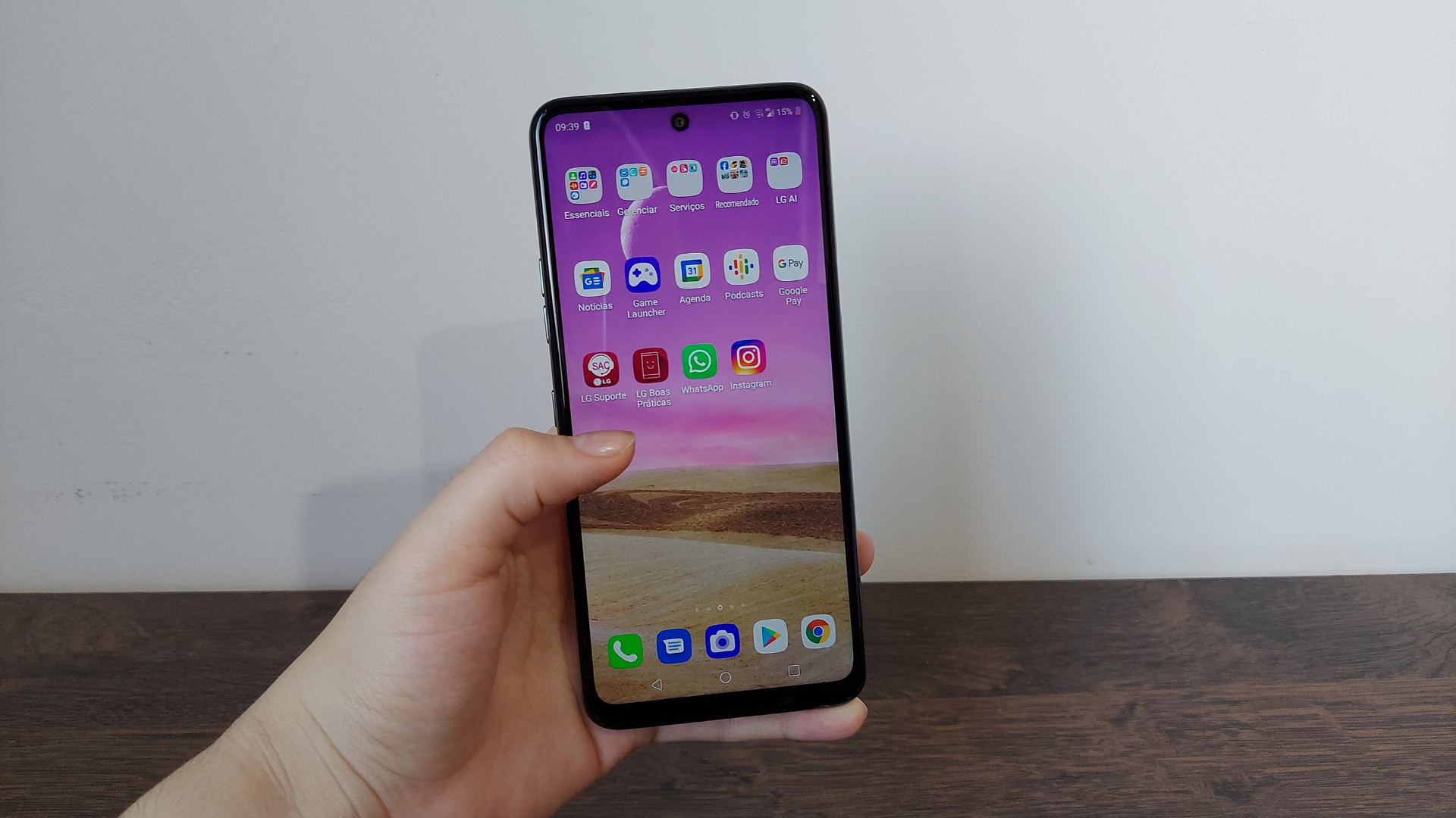 LG K52: celular tem tela de 6,6 polegadas (Foto: Aline Batista/Zoom)