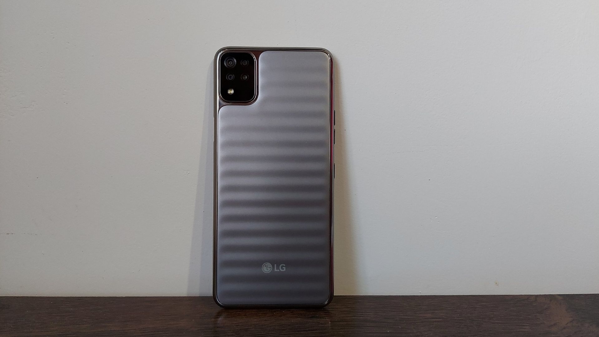 LG K52: design e bateria estão entre os pontos fortes do celular (Foto: Aline Batista/Zoom)