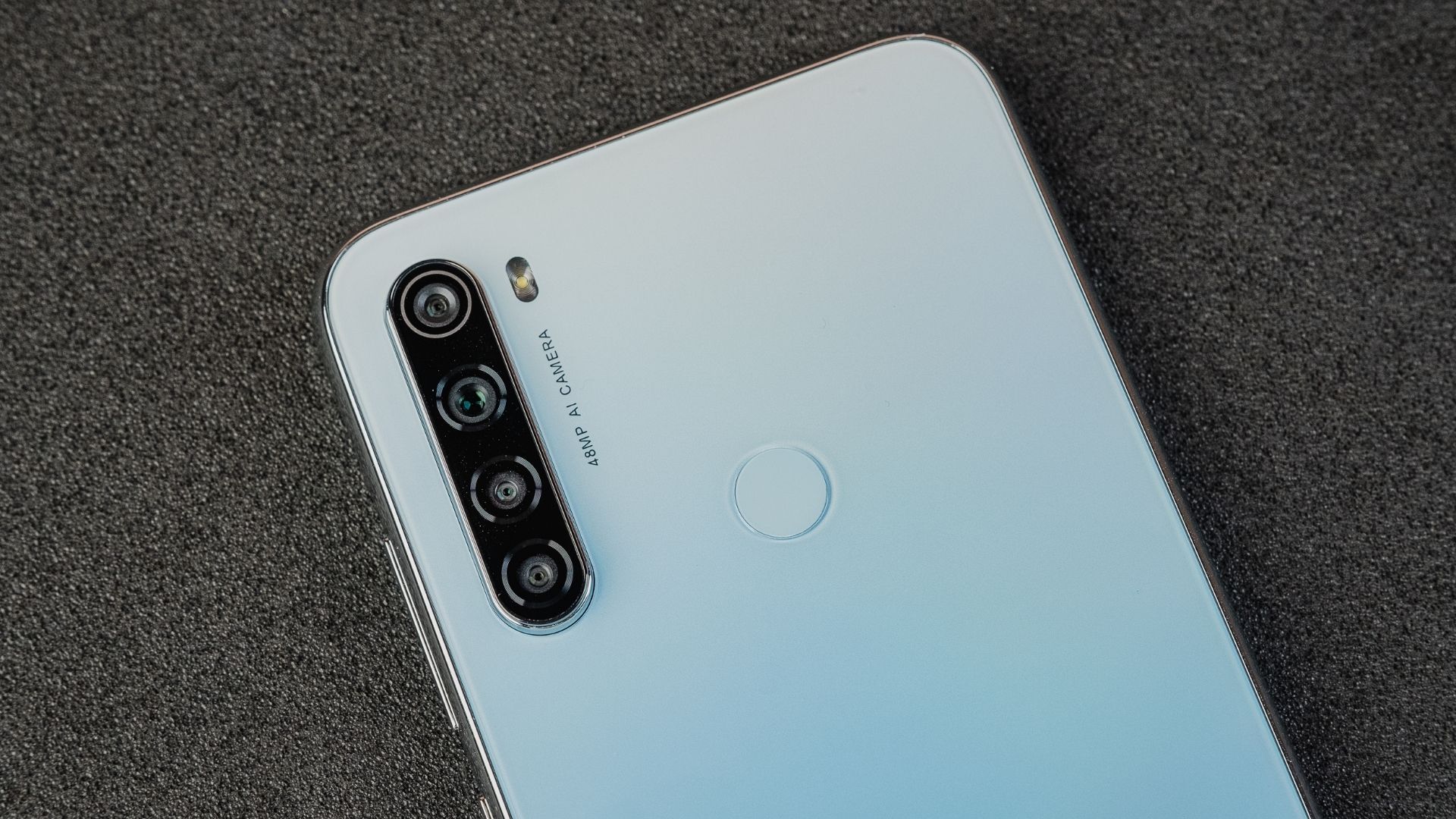 Conjunto de câmeras traseiras do Redmi Note 8 (Foto: Zoom)