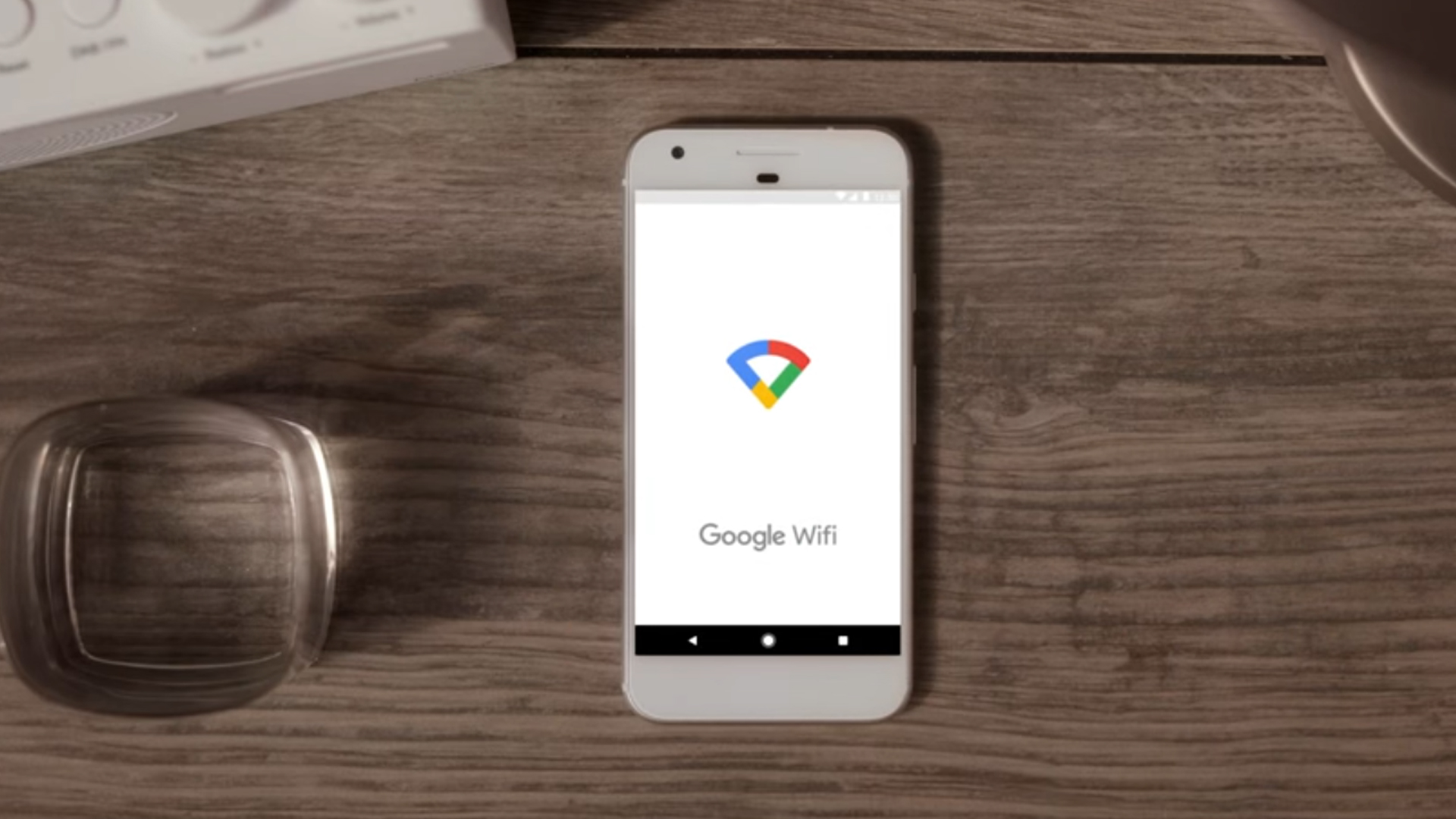 O roteador pode ser configurado pelo aplicativo Google Home, compatível com Android e IOS (Fonte: Google/ Reprodução).