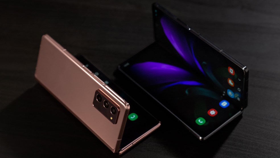 Galaxy Z Fold 2 traz ficha técnica poderosa. (Foto: Divulgação/Samsung)